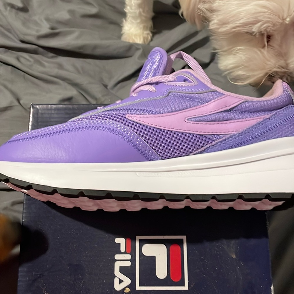 Brand new  9.5 womens